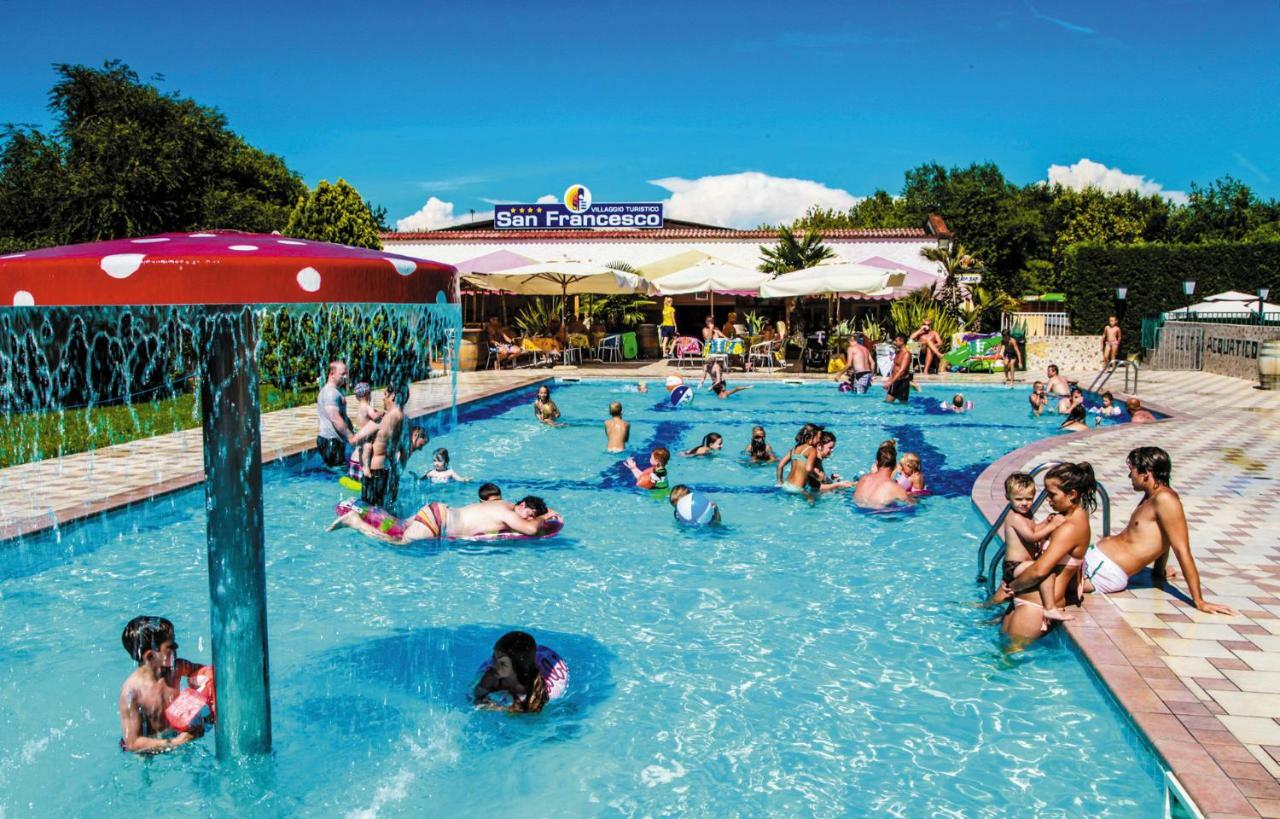 Camping Victoria Mobilehome In Centro Vacanze San Francesco Duna Verde